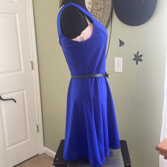 City Triangles Blue Peplum Fit and Flare Mini Dress Size 7, zip back, belted. - Picture 3 of 6